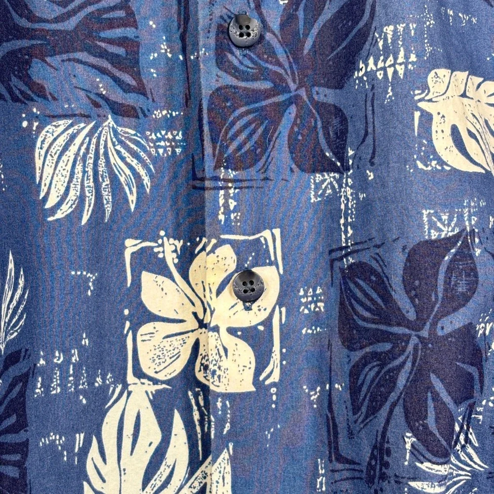 Newport Blue Camp Shirt Mens XL Hawaiian Relaxed Fit Tropical Fish Print Aloha - Picture 4 of 8